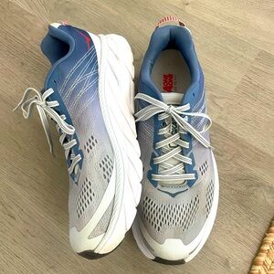 Hokas one one Clifton  6 size 9.5 women’s trail running shoes